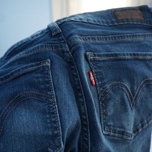 Levis Too Low Jeans Size 7